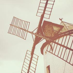 欧美人配侏儒的下一句是啥
